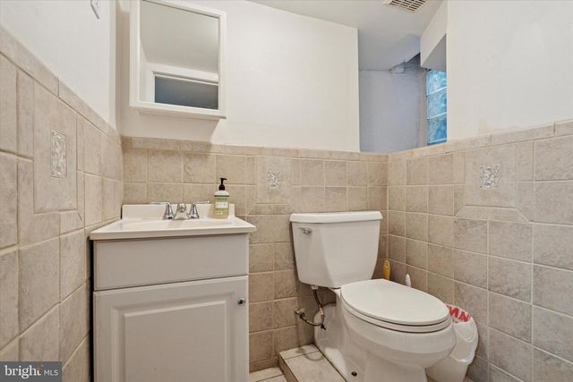 7125 CRESHEIM RD, Philadelphia, PA 19119