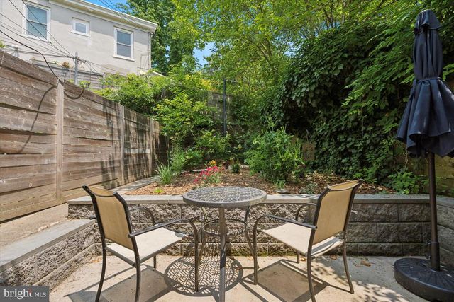 7125 CRESHEIM RD, Philadelphia, PA 19119