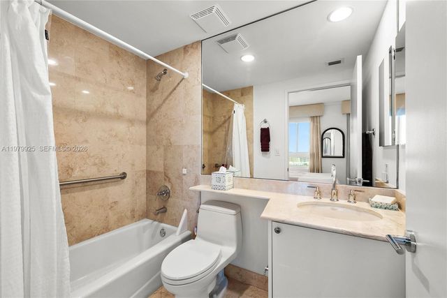 781 Crandon Blvd 804, Key Biscayne, FL 33149