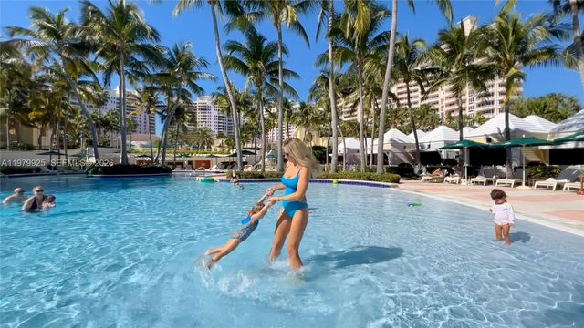 781 Crandon Blvd 804, Key Biscayne, FL 33149