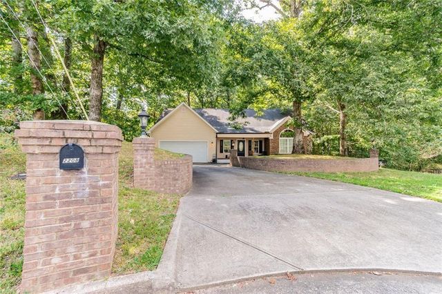 2208 Clarendon Court, Conyers, GA 30012