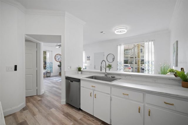 2843 THAXTON DRIVE 33, Palm Harbor, FL 34684