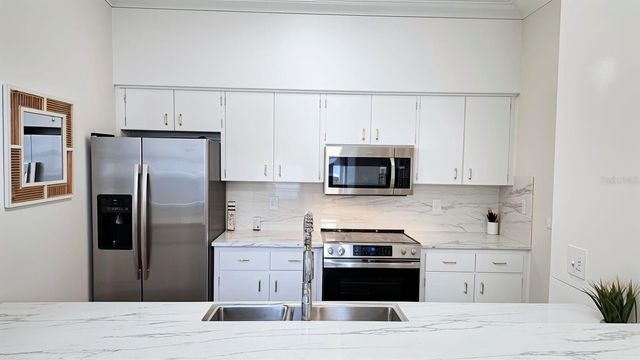 2843 THAXTON DRIVE 33, Palm Harbor, FL 34684