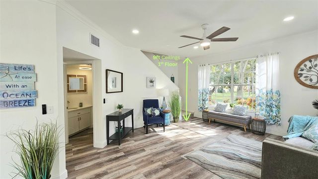 2843 THAXTON DRIVE 33, Palm Harbor, FL 34684