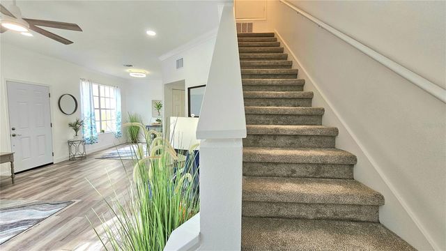 2843 THAXTON DRIVE 33, Palm Harbor, FL 34684