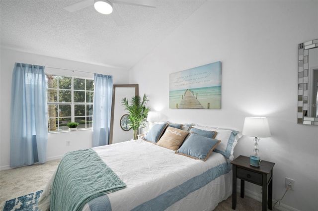 2843 THAXTON DRIVE 33, Palm Harbor, FL 34684