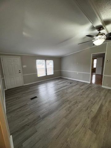 6430 Legendary Lane, Wedgefield, SC 29168