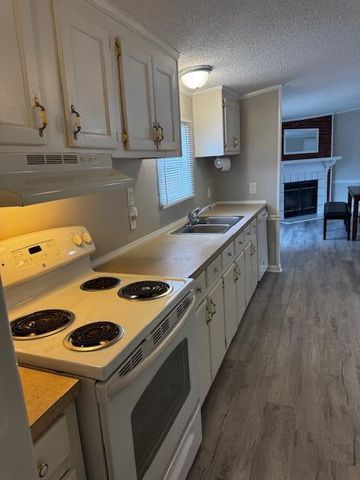 6430 Legendary Lane, Wedgefield, SC 29168