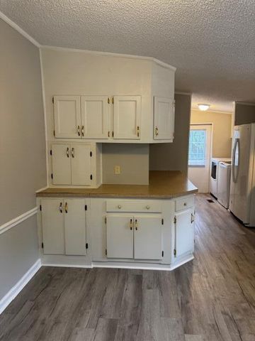 6430 Legendary Lane, Wedgefield, SC 29168