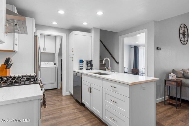 228 Snowgoose Ln, 8, Sandpoint, ID 83864