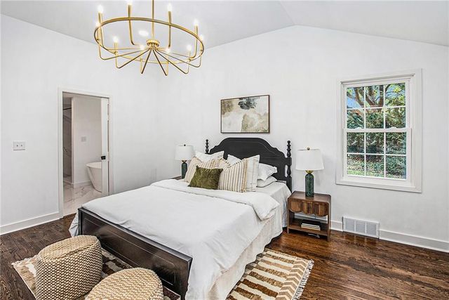 9222 Belinder Road, Leawood, KS 66206