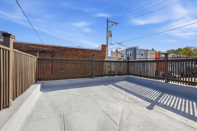 6224 CEDAR AVE, Philadelphia, PA 19143