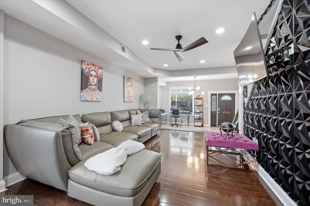 6224 CEDAR AVE, Philadelphia, PA 19143
