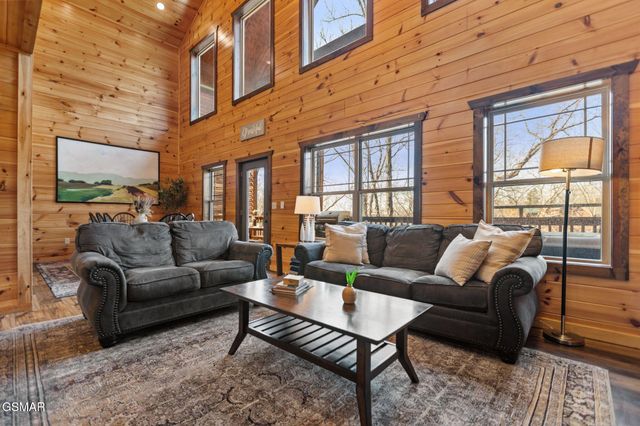 668 Stockton Drive, Sevierville, TN 37876