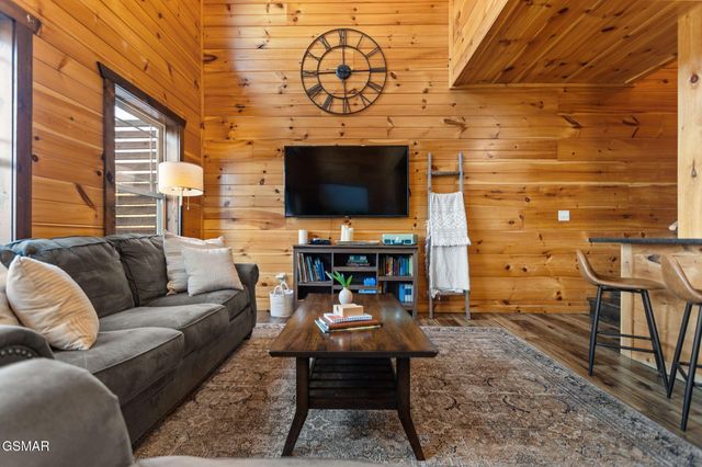 668 Stockton Drive, Sevierville, TN 37876