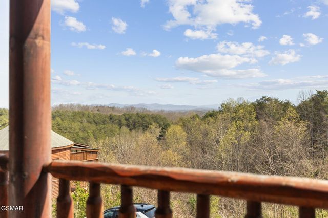 668 Stockton Drive, Sevierville, TN 37876