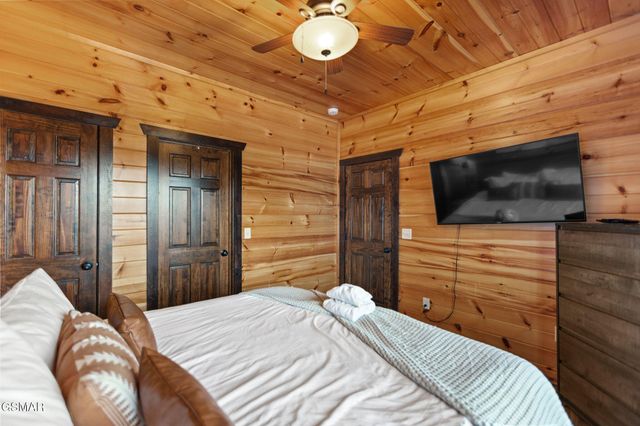 668 Stockton Drive, Sevierville, TN 37876