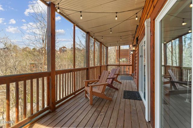 668 Stockton Drive, Sevierville, TN 37876