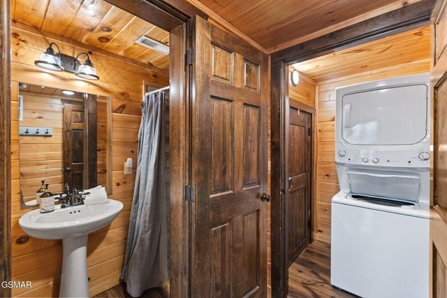 668 Stockton Drive, Sevierville, TN 37876