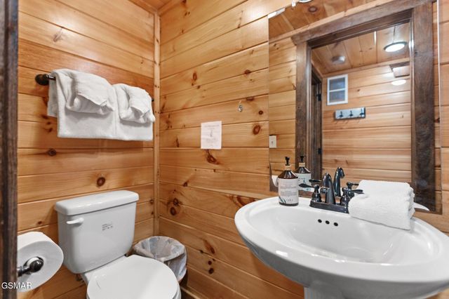 668 Stockton Drive, Sevierville, TN 37876