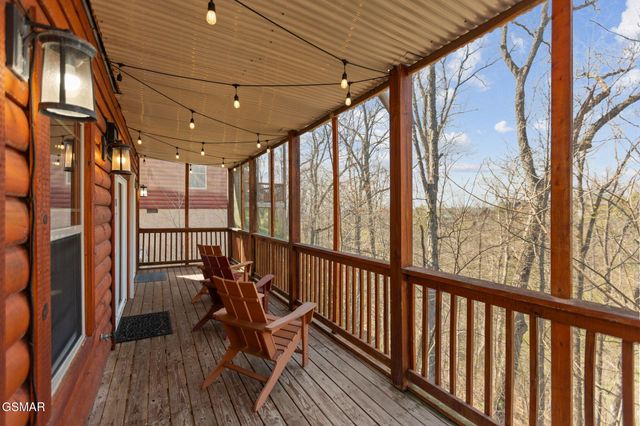 668 Stockton Drive, Sevierville, TN 37876