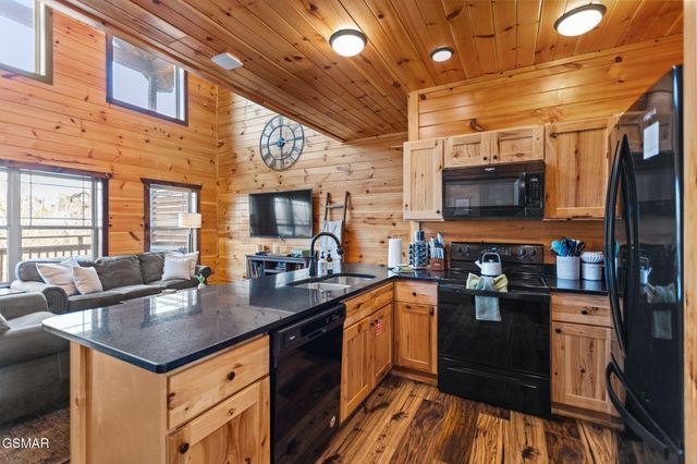 668 Stockton Drive, Sevierville, TN 37876