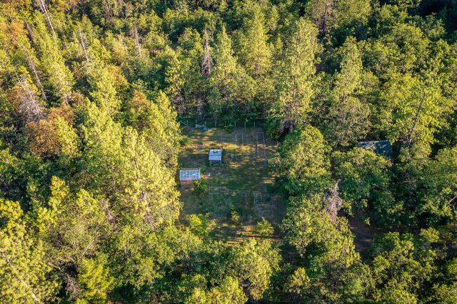 23000 Morrison Creek, Central Point, OR 97502