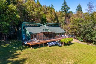 23000 Morrison Creek, Central Point, OR 97502