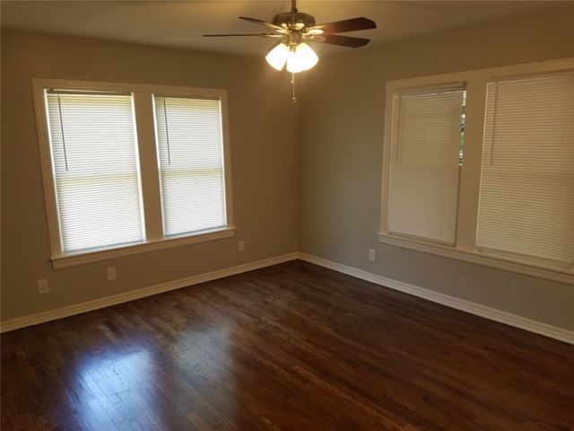 2909 Avenue A, Fort Worth, TX 76105