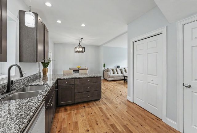 3 Jadyns Way, Raymond, NH 03077
