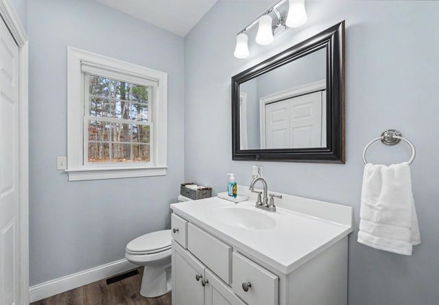 3 Jadyns Way, Raymond, NH 03077