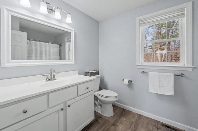 3 Jadyns Way, Raymond, NH 03077