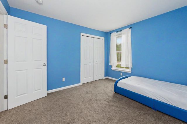 3 Jadyns Way, Raymond, NH 03077