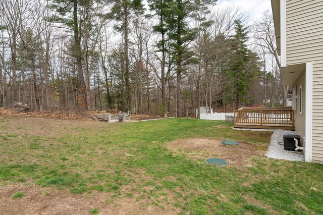 3 Jadyns Way, Raymond, NH 03077