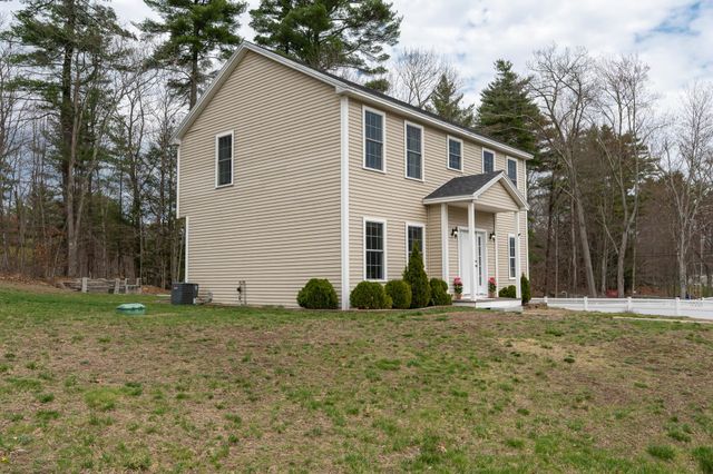 3 Jadyns Way, Raymond, NH 03077