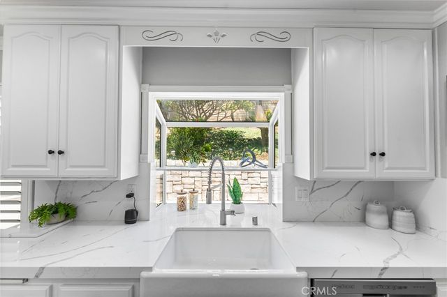 25805 Chapel Hill, Lake Forest, CA 92630