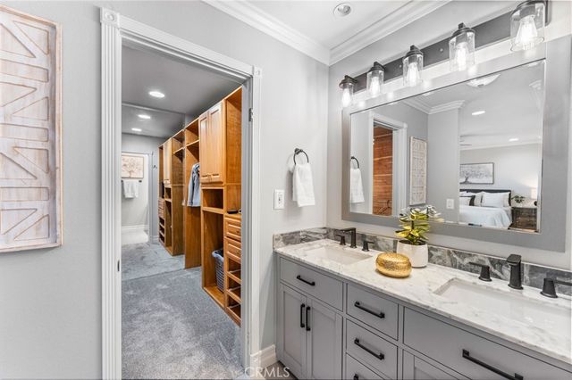 25805 Chapel Hill, Lake Forest, CA 92630
