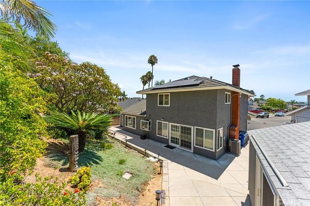 25805 Chapel Hill, Lake Forest, CA 92630