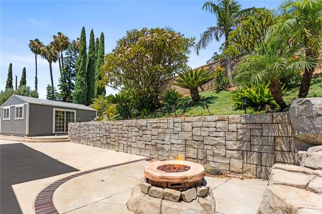 25805 Chapel Hill, Lake Forest, CA 92630