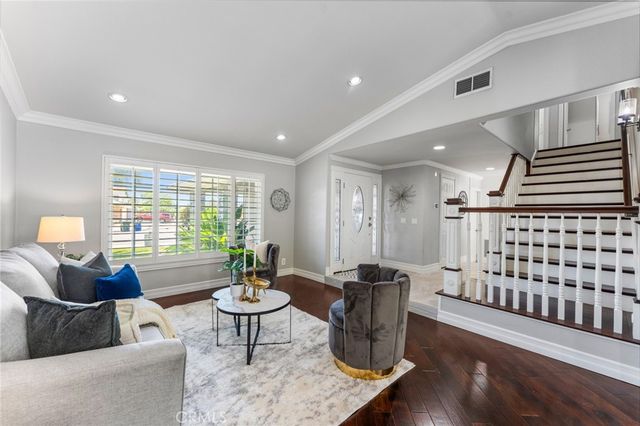 25805 Chapel Hill, Lake Forest, CA 92630