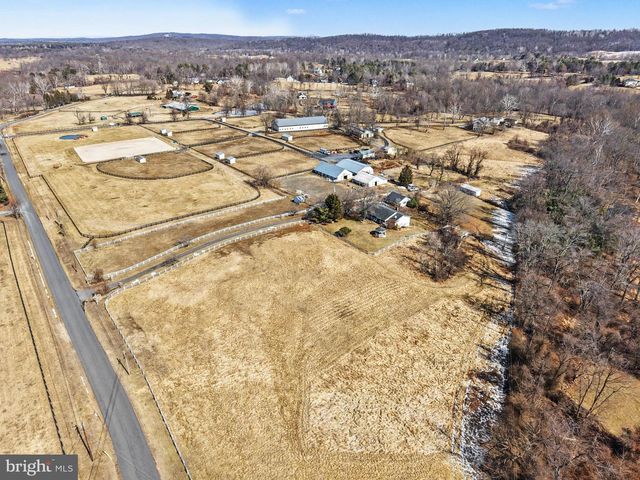 22244 SAM FRED RD, Middleburg, VA 20117