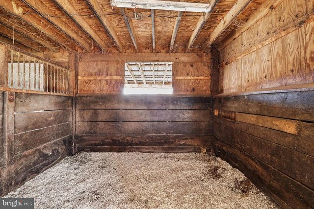 22244 SAM FRED RD, Middleburg, VA 20117