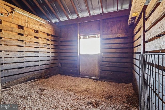 22244 SAM FRED RD, Middleburg, VA 20117