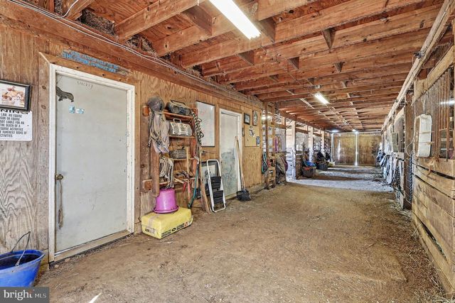 22244 SAM FRED RD, Middleburg, VA 20117