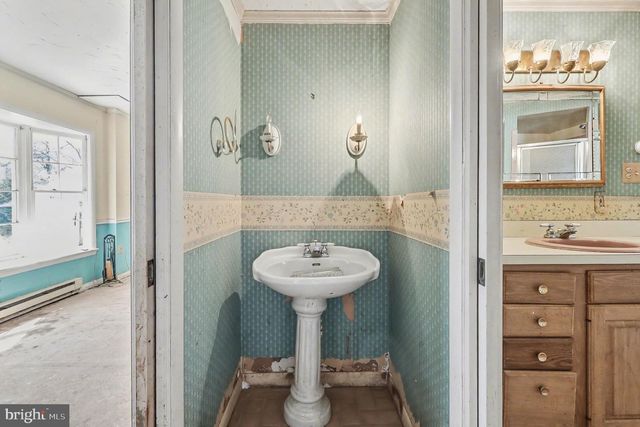 22244 SAM FRED RD, Middleburg, VA 20117