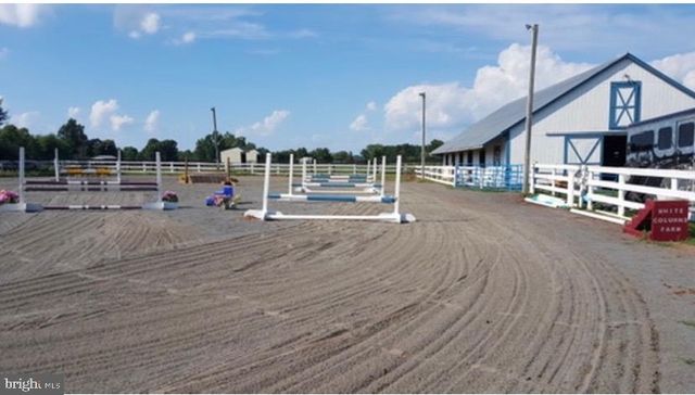 22244 SAM FRED RD, Middleburg, VA 20117