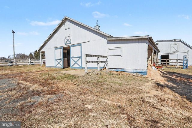 22244 SAM FRED RD, Middleburg, VA 20117