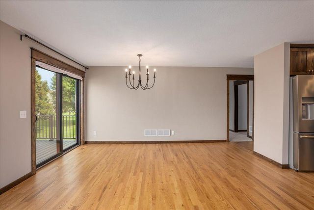 1633 Rolling Hills Lane, River Falls, WI 54022