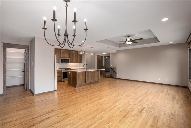 1633 Rolling Hills Lane, River Falls, WI 54022