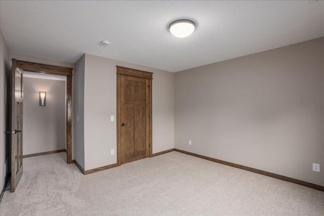 1633 Rolling Hills Lane, River Falls, WI 54022